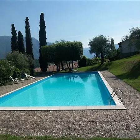 Imelde Sul Lago 아파트