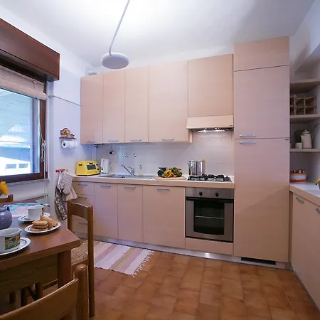 Апартаменты Imelde Sul Lago Меццегра